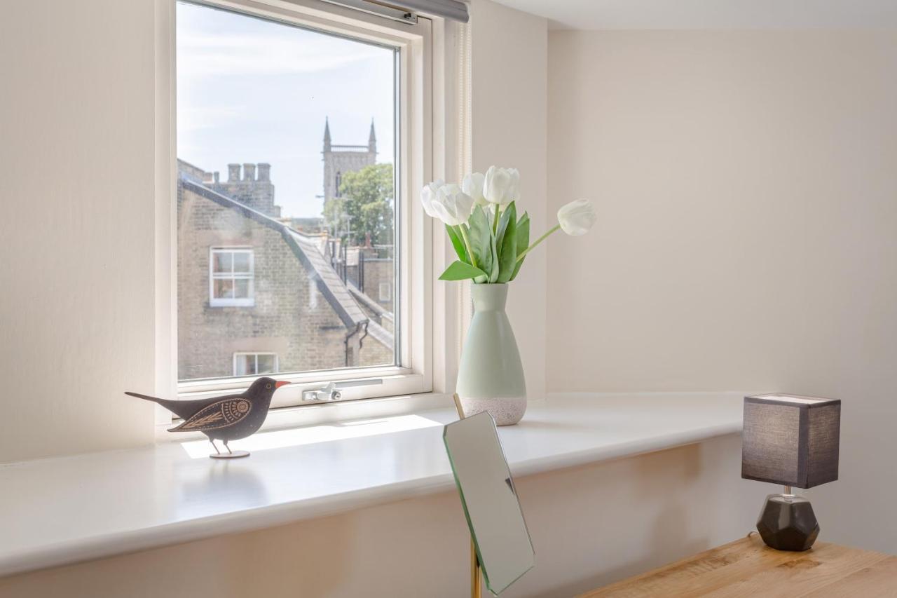 2 Bedroom City Centre Townhouse - With Parking Cambridge  Exterior photo
